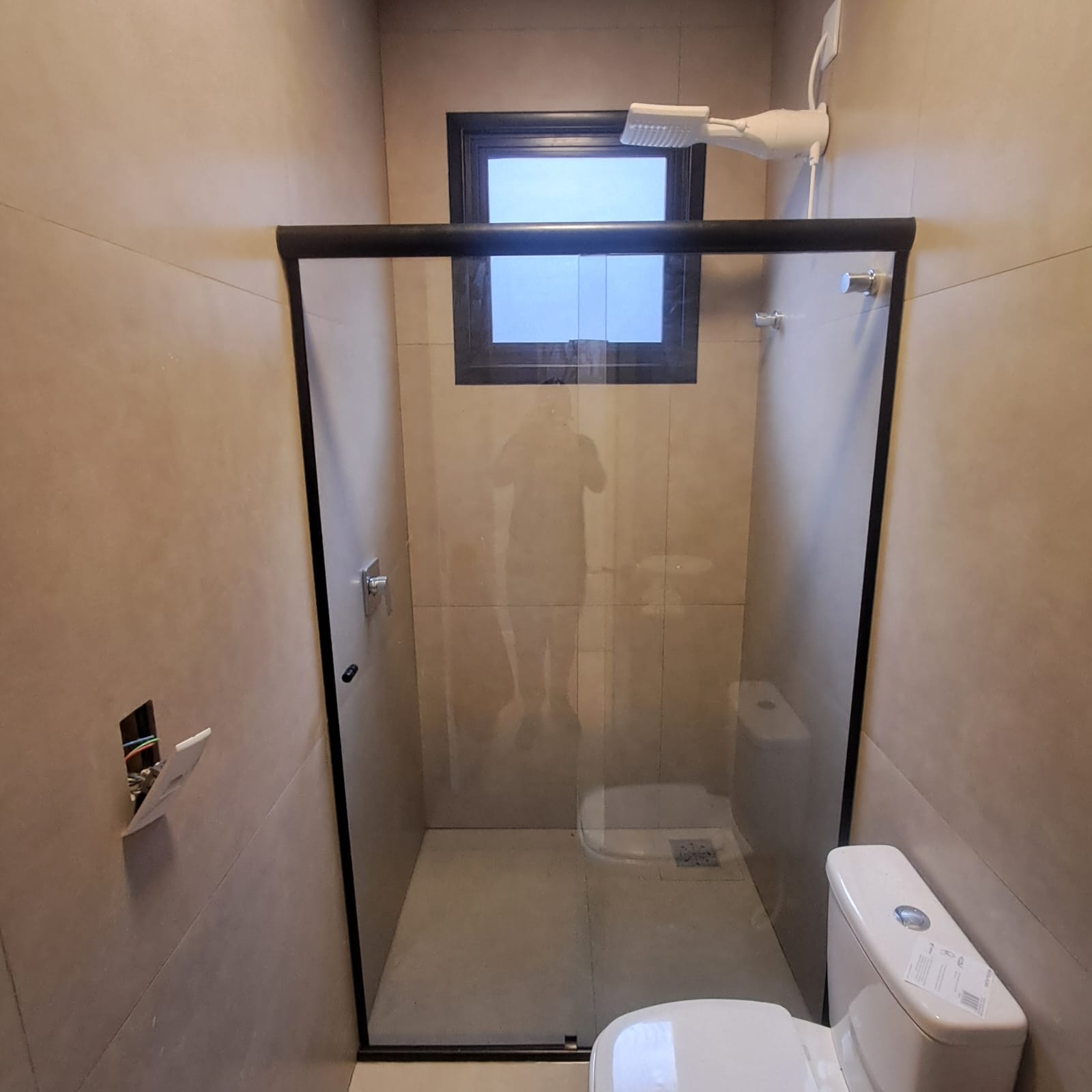 Box de banheiro em vidro temperado, instalação residencial